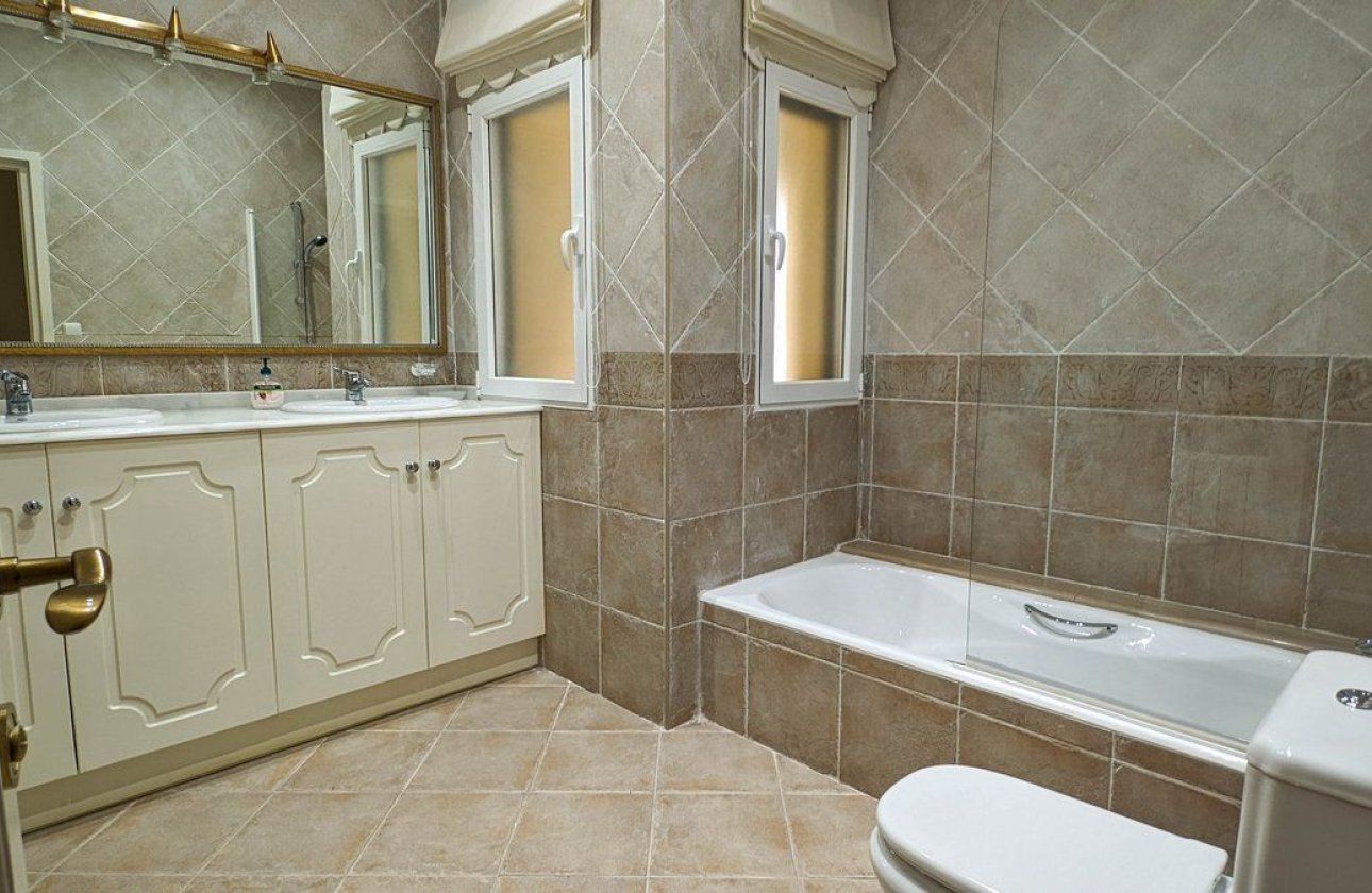 Resale - Villa -
Altea - Altea Centro