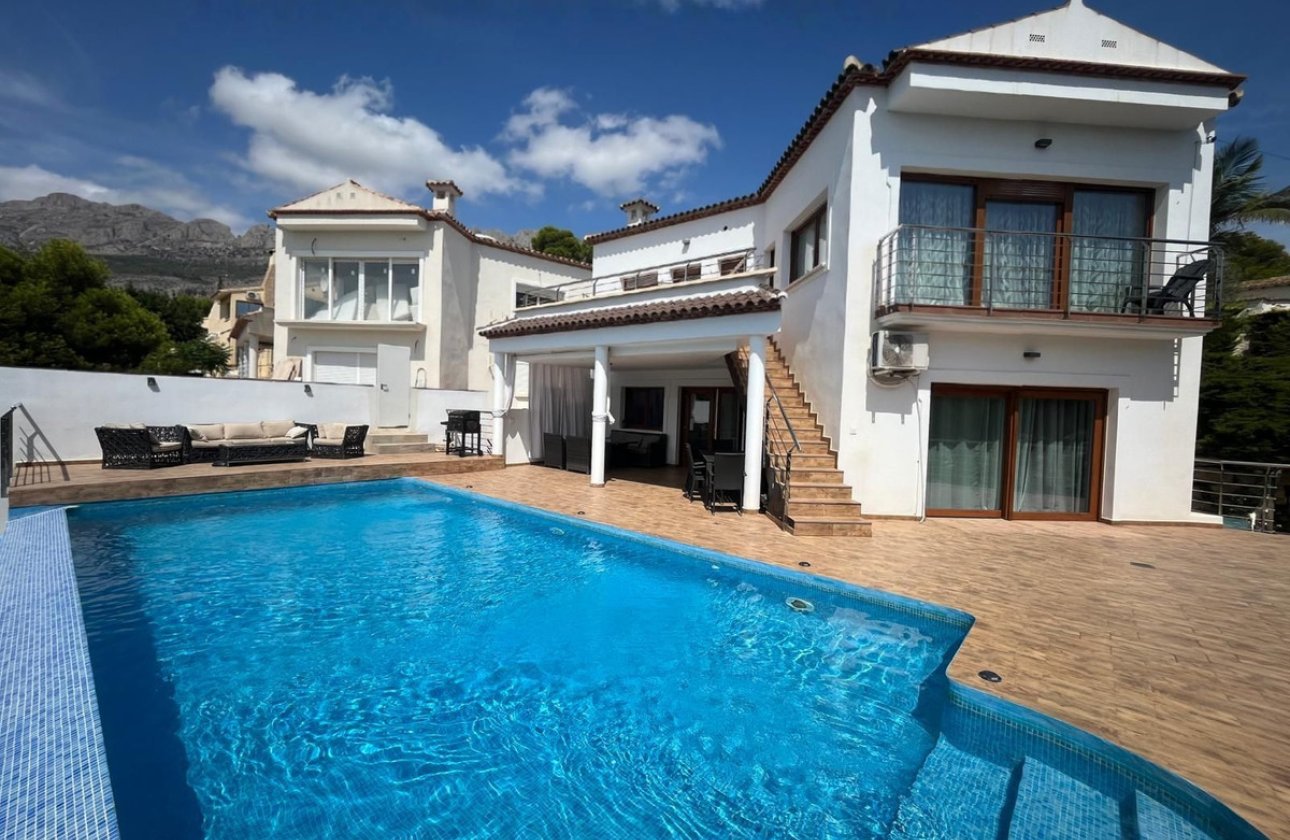 Resale - Villa -
Altea - Altea Centro