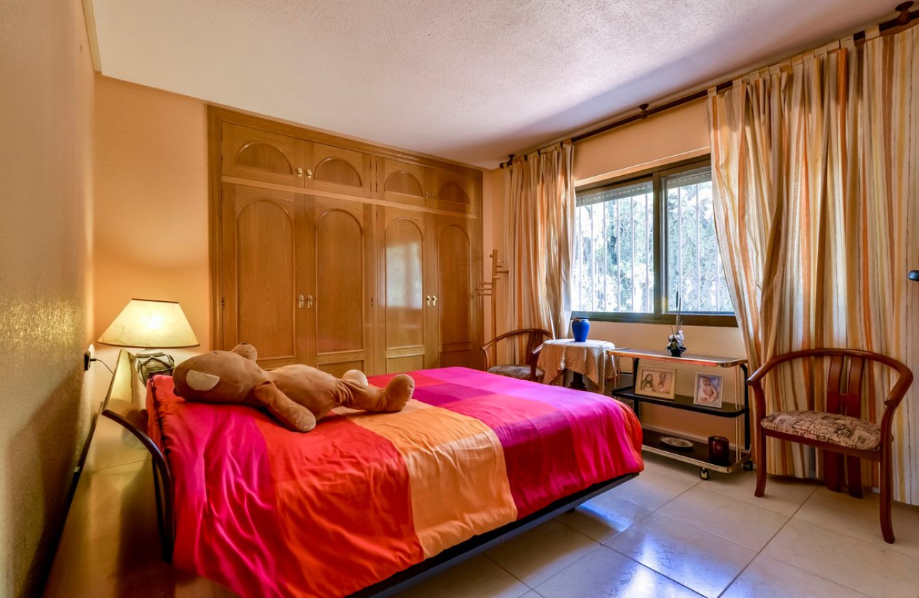 Resale - Villa -
Benidorm - Benidorm Centro