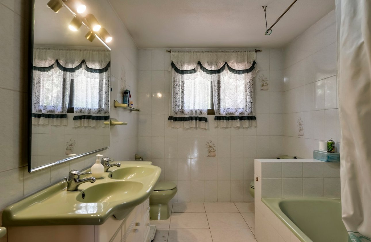 Resale - Villa -
Benidorm - Benidorm Centro