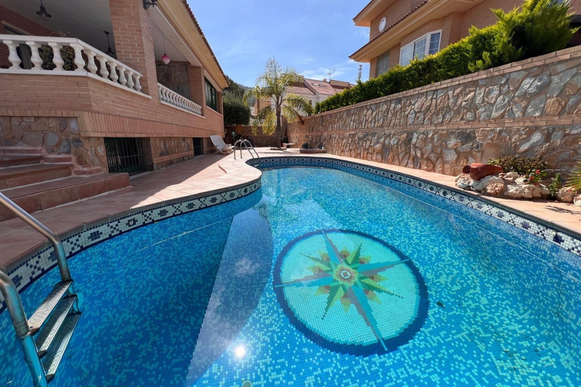 Resale - Villa -
Benidorm - Benidorm Centro