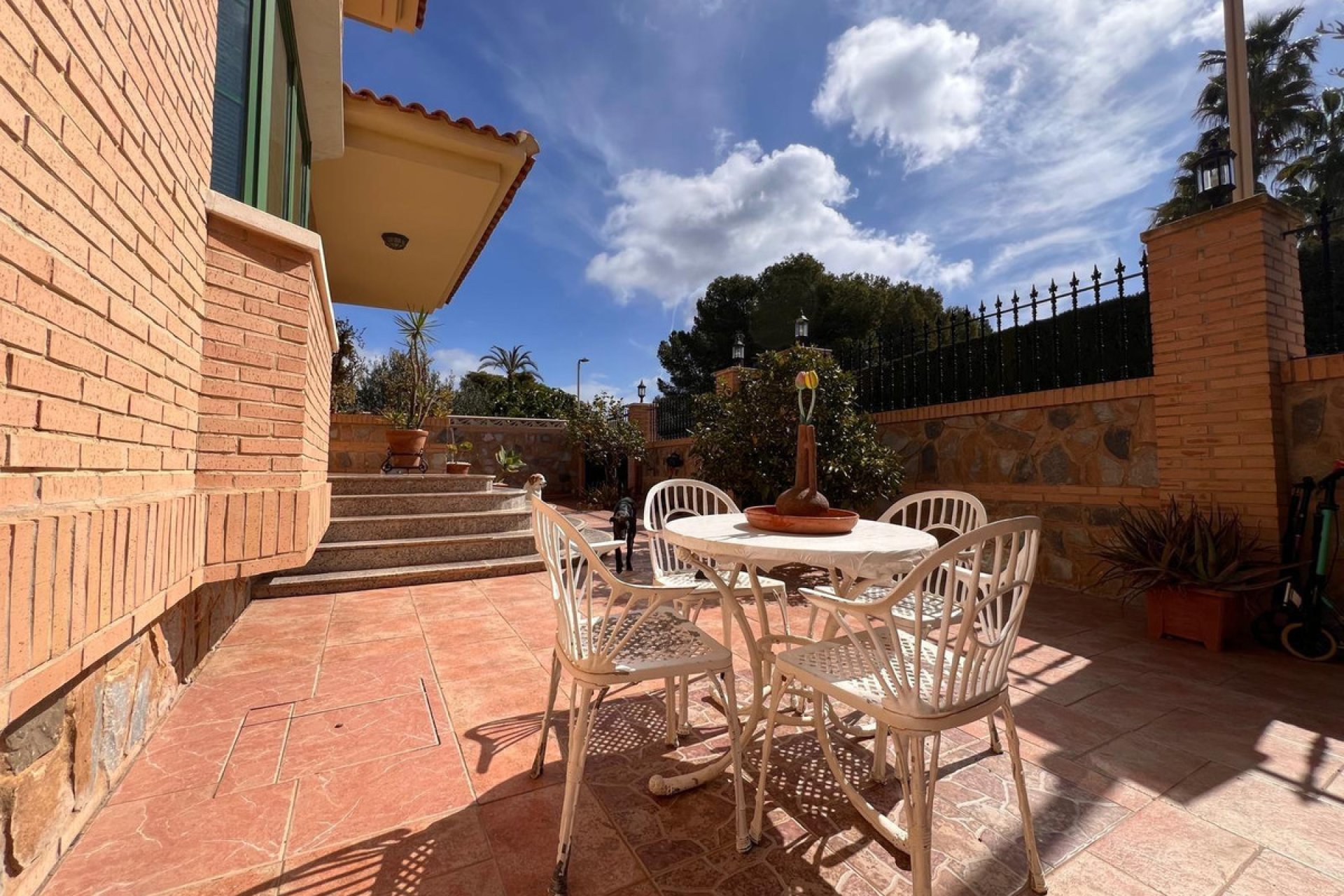 Resale - Villa -
Benidorm - Benidorm Centro