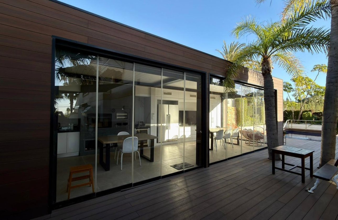 Resale - Villa -
Benidorm - Benidorm Centro