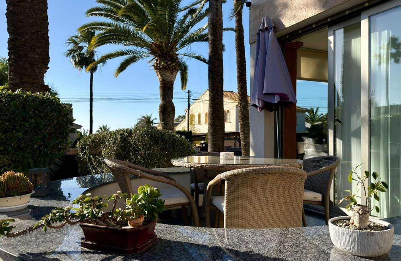 Resale - Villa -
Benidorm - Benidorm Centro