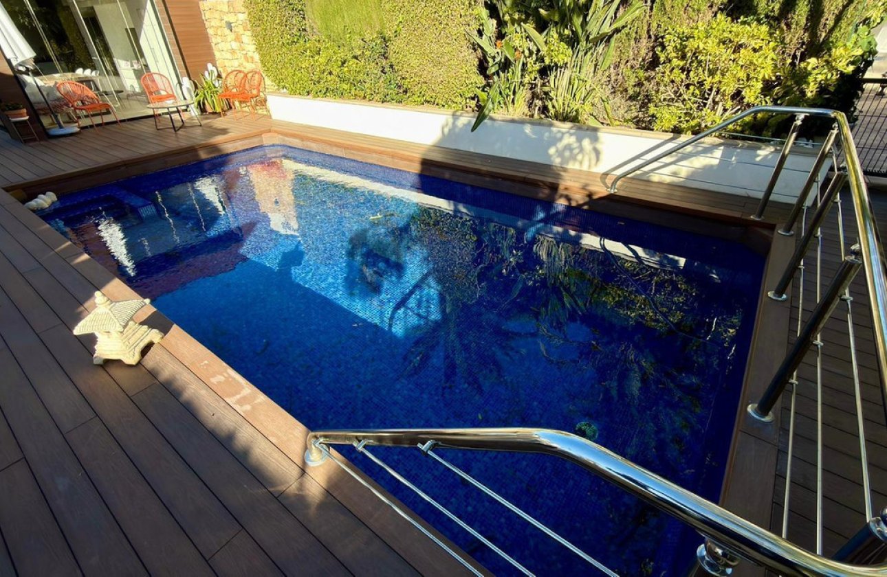 Resale - Villa -
Benidorm - Benidorm Centro