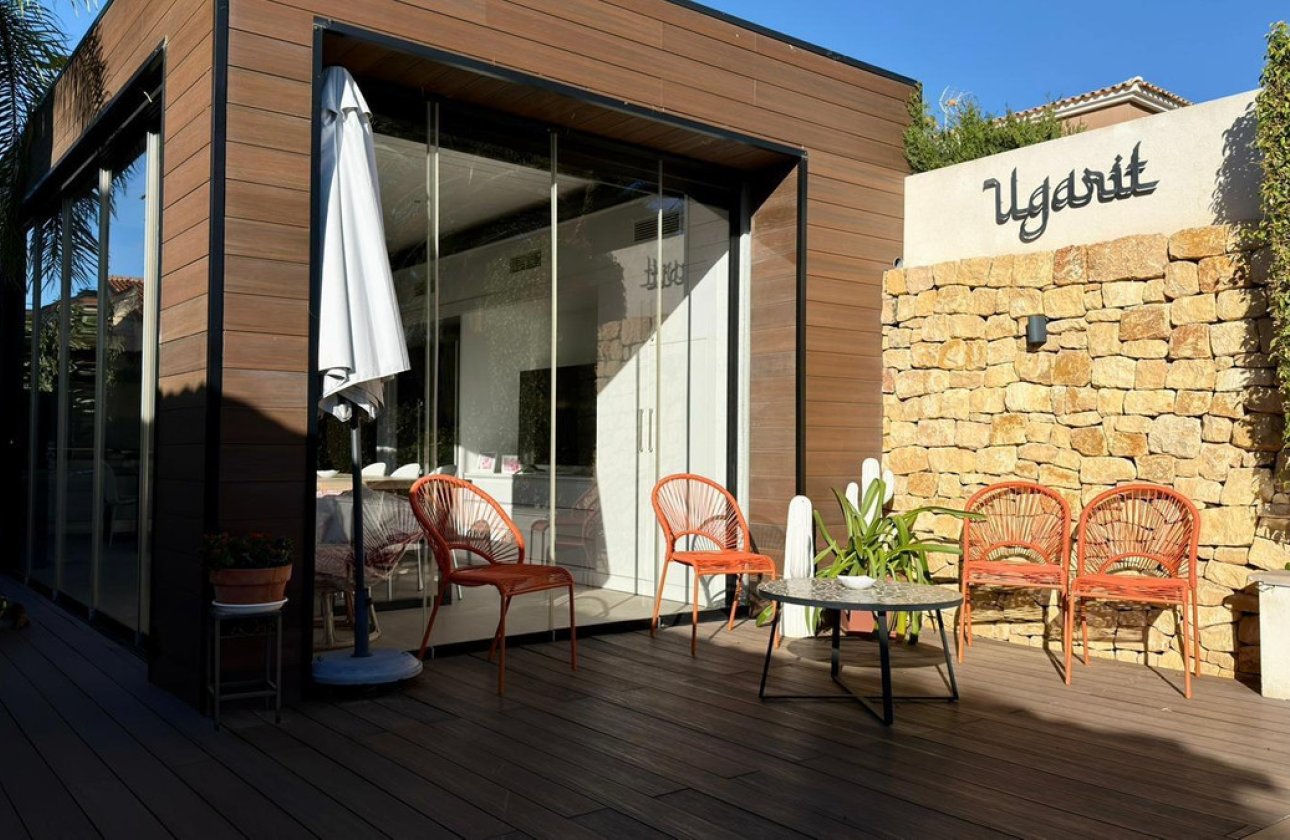 Resale - Villa -
Benidorm - Benidorm Centro