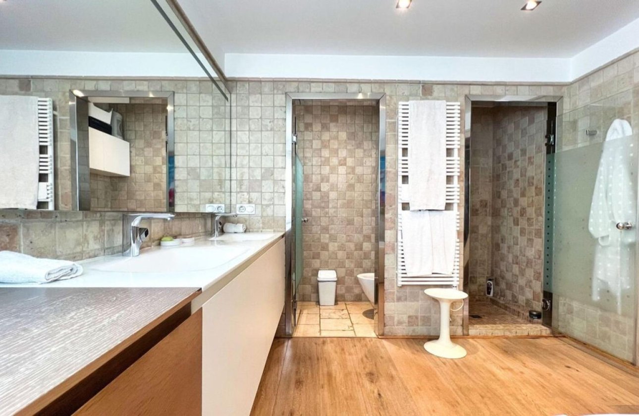 Resale - Villa -
Benidorm - Benidorm Centro