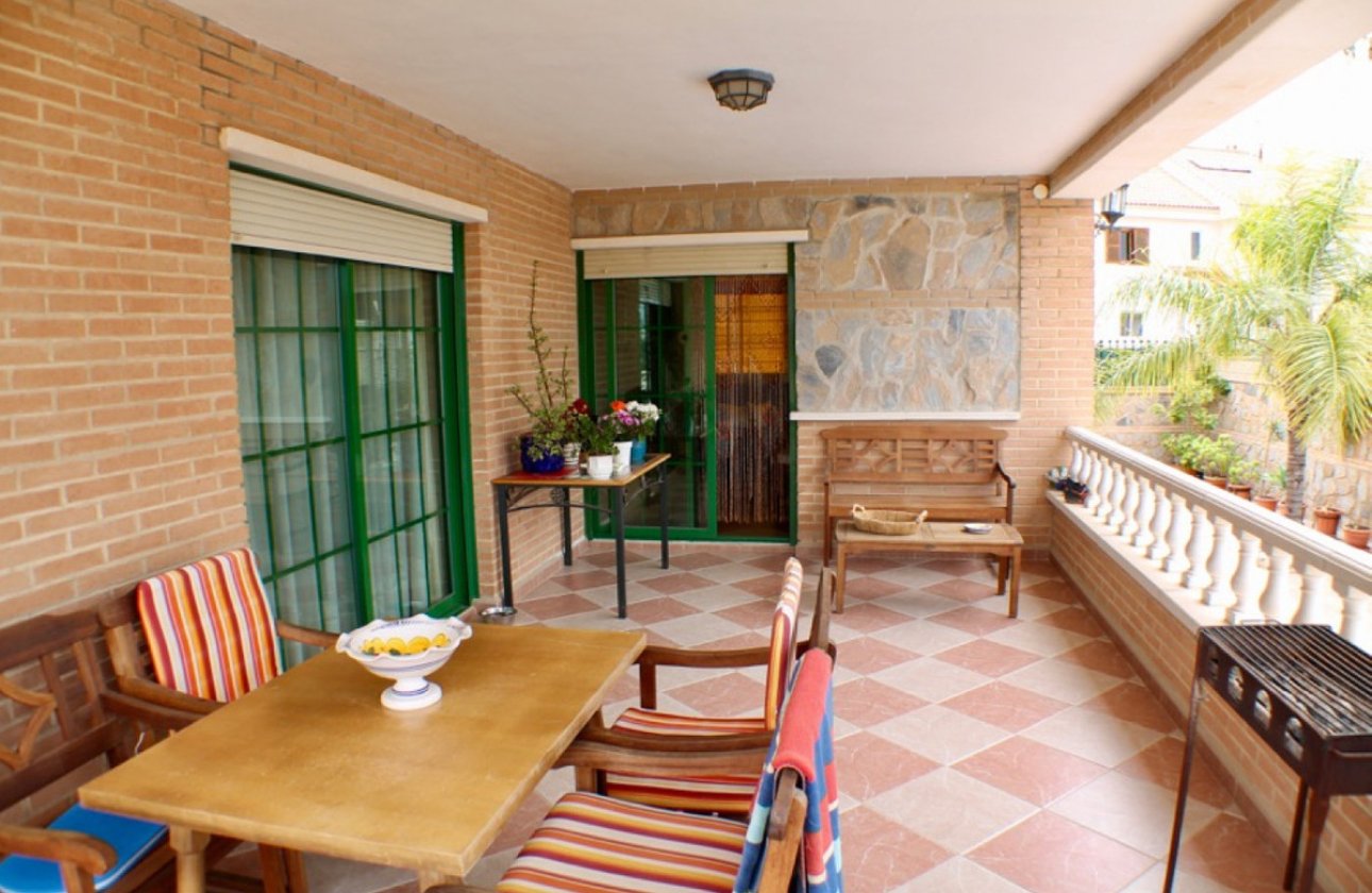 Resale - Villa -
Benidorm - Benidorm Centro
