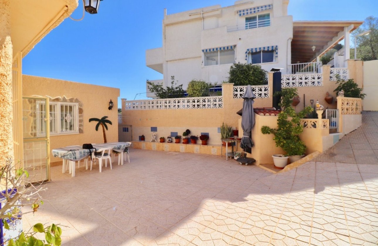 Resale - Villa -
Benidorm - Benidorm Centro