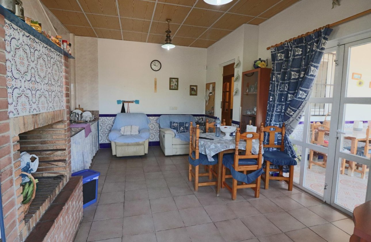 Resale - Villa -
Benidorm - Benidorm Centro