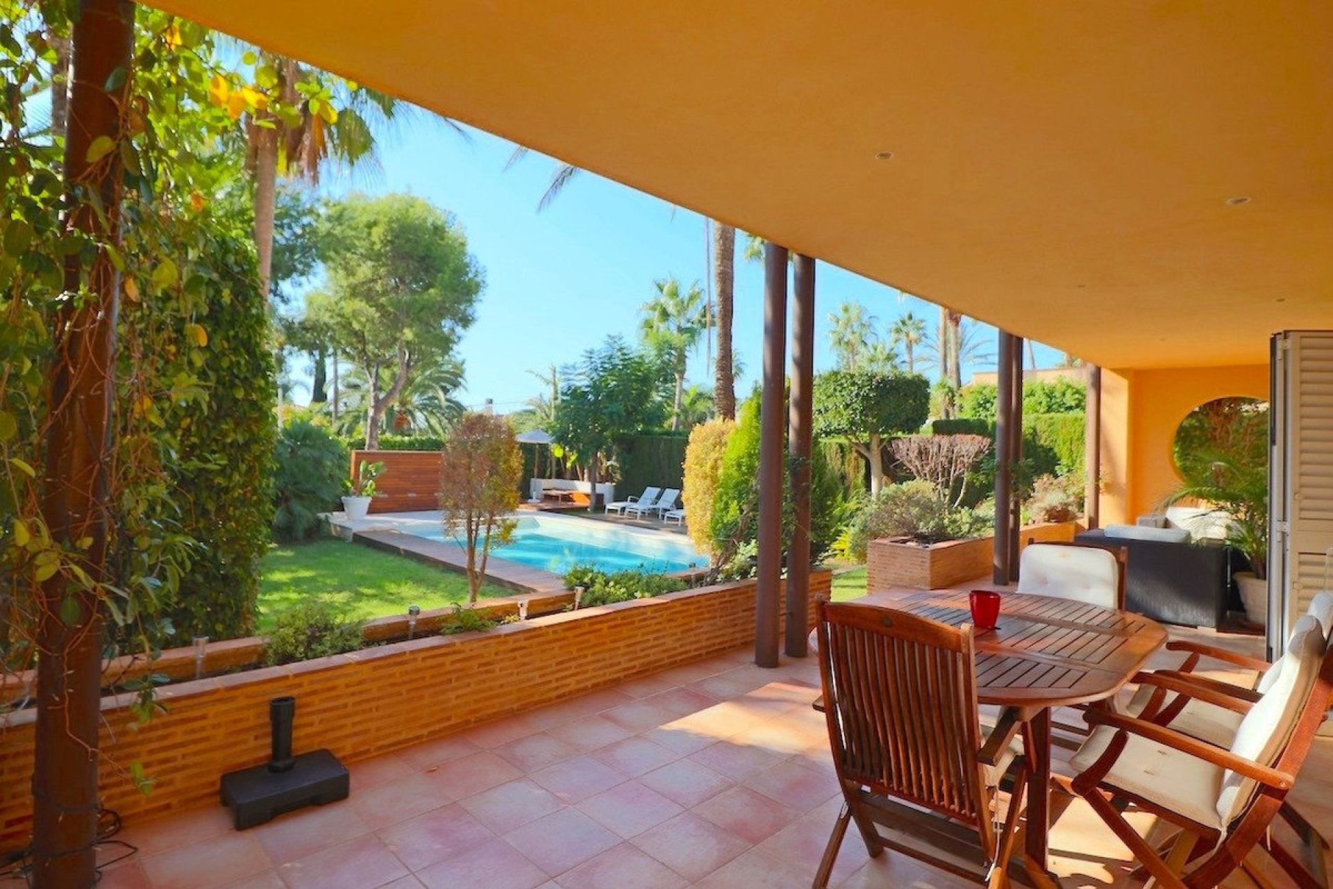 Resale - Villa -
Benidorm - Benidorm Centro