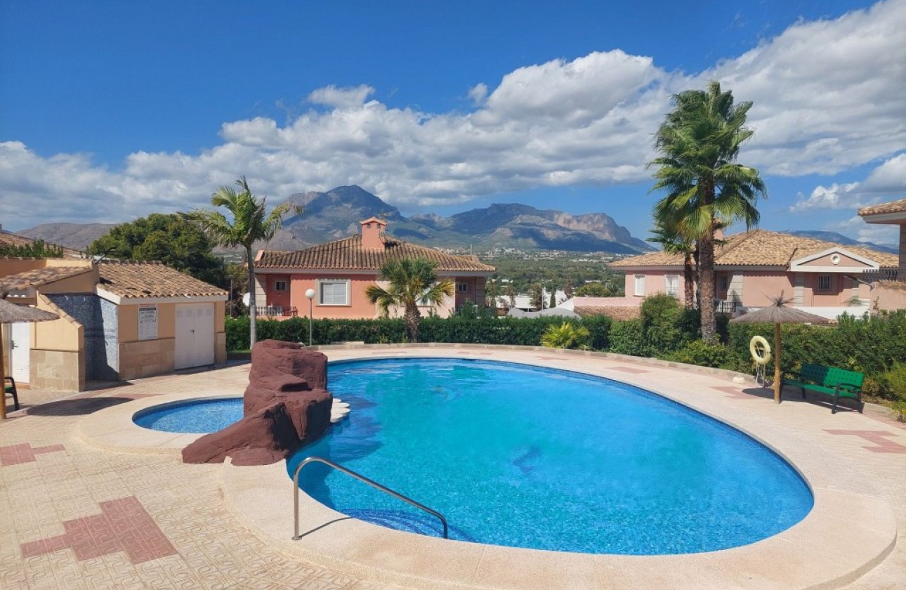 Resale - Villa -
Benidorm - Benidorm Centro