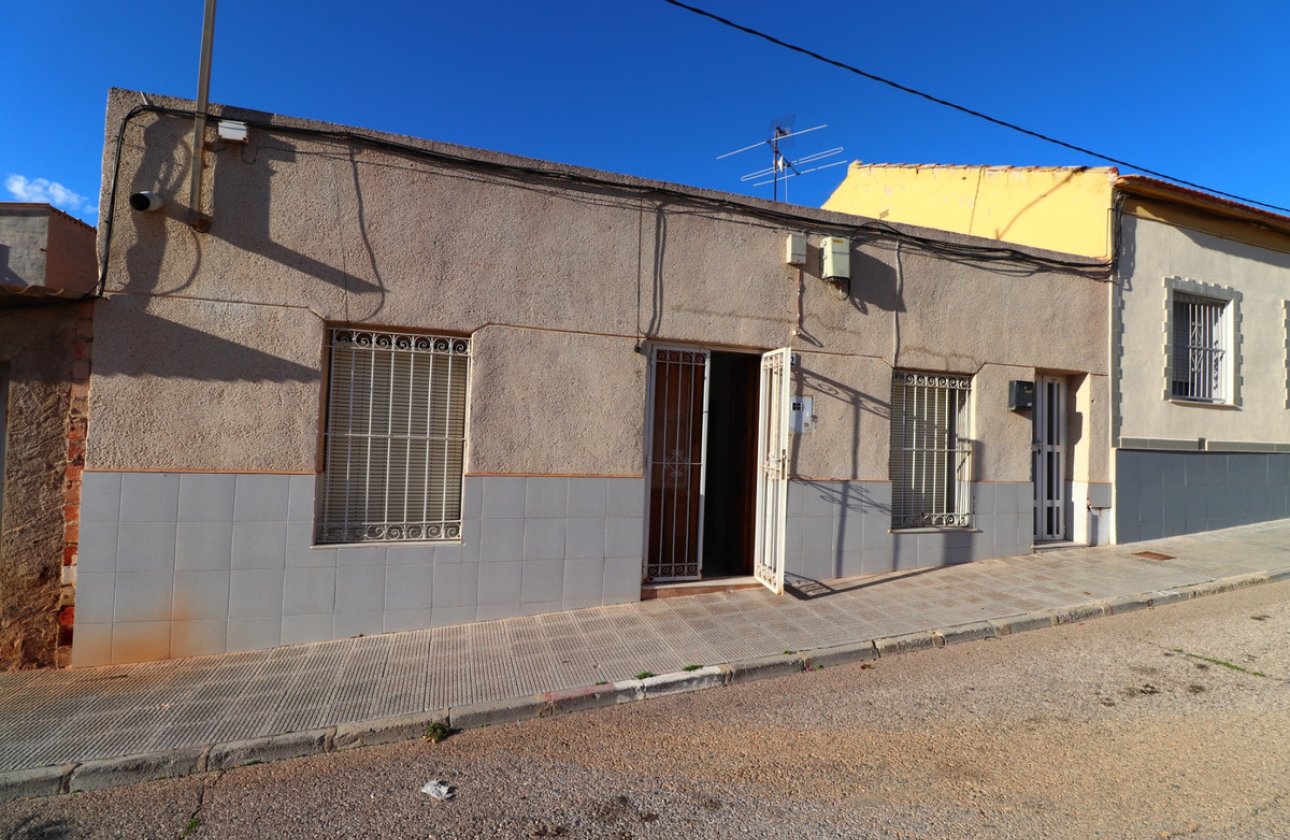 Resale - Villa -
Benijofar