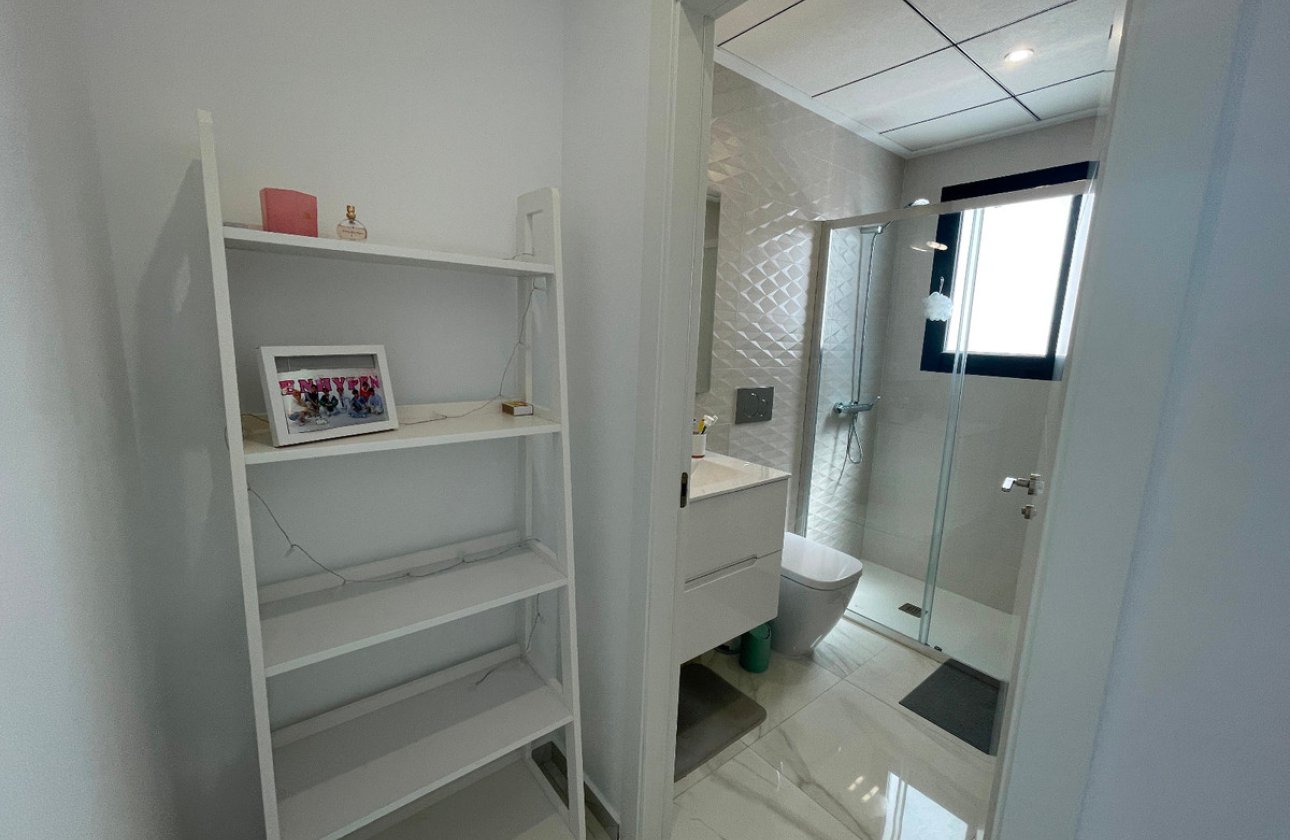 Resale - Villa -
Benijofar