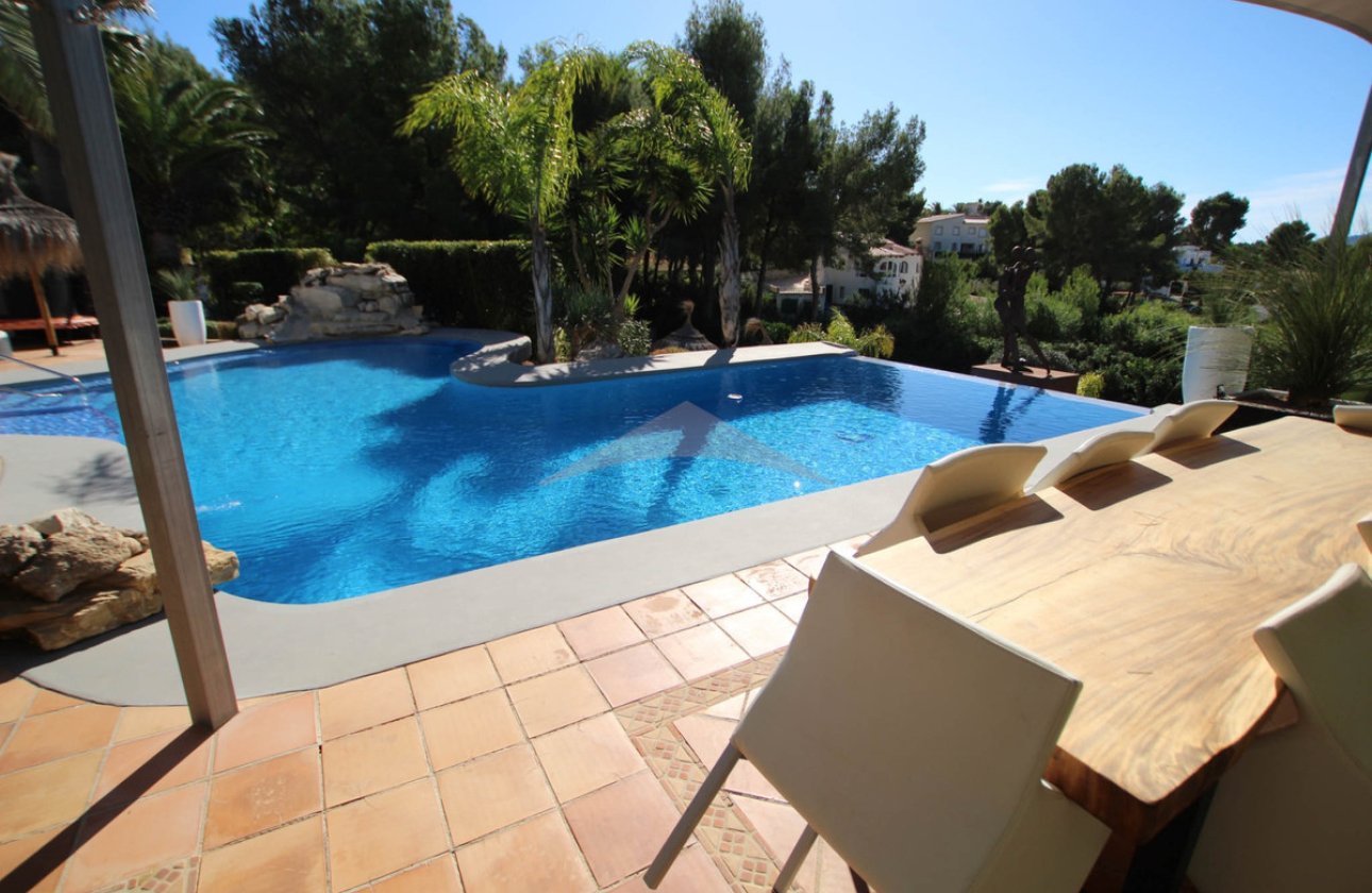 Resale - Villa -
Benissa - Benissa Centro