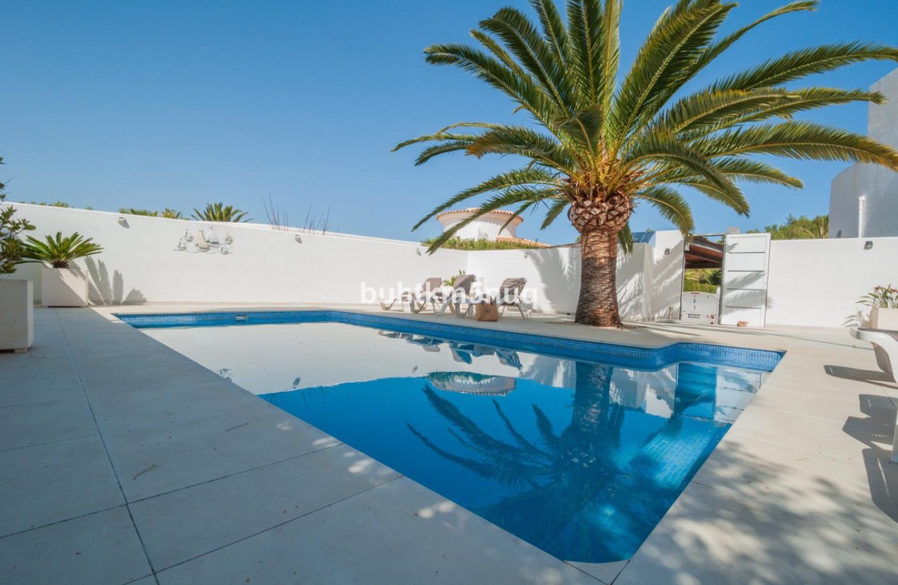 Resale - Villa -
Benissa - Benissa Centro