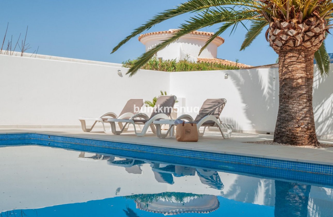 Resale - Villa -
Benissa - Benissa Centro