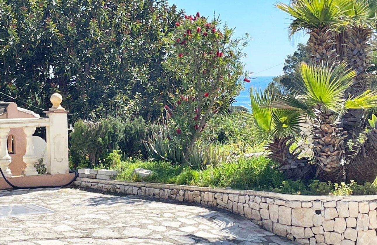 Resale - Villa -
Benissa - Benissa Centro