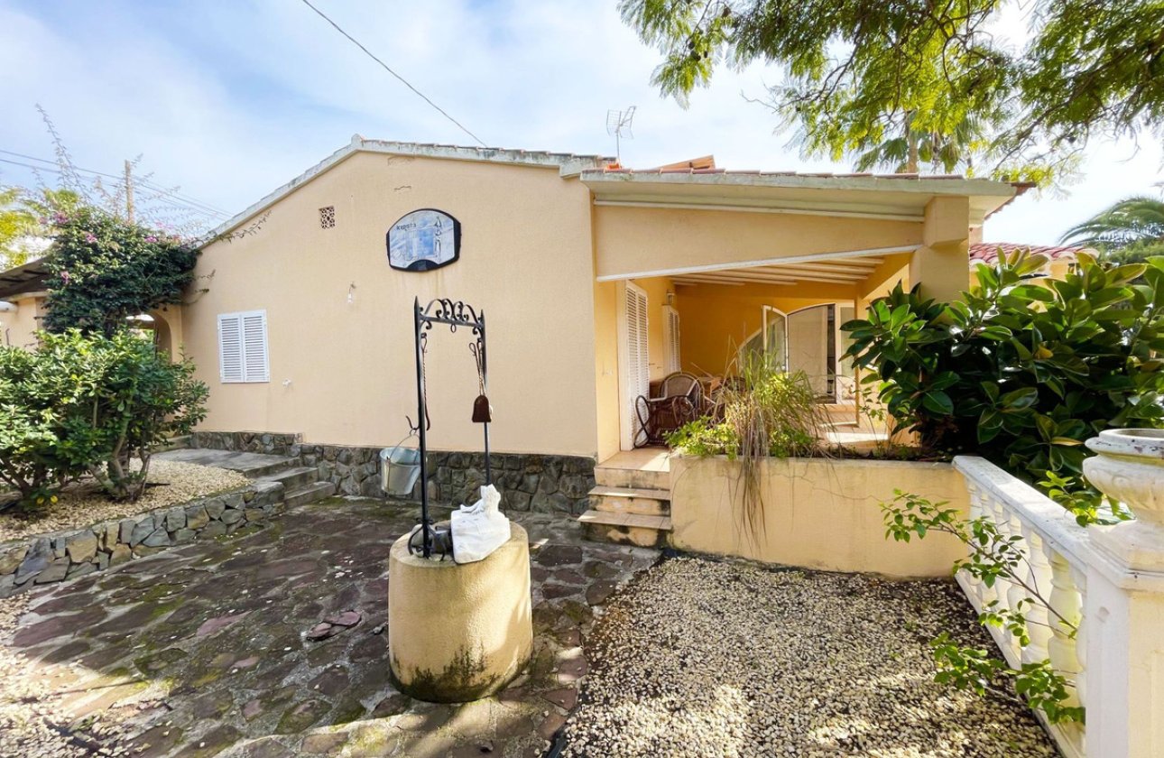 Resale - Villa -
Benissa - Benissa Centro