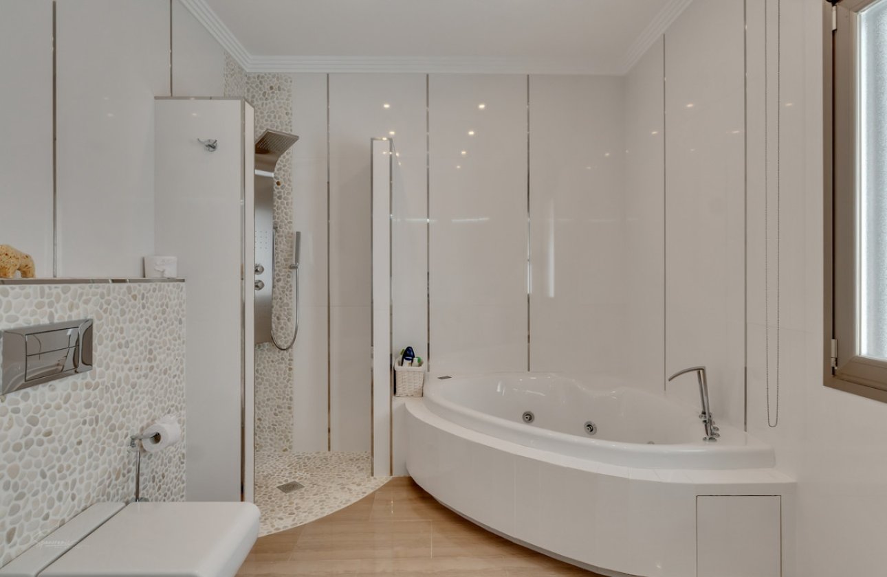 Resale - Villa -
Benissa - Benissa Centro