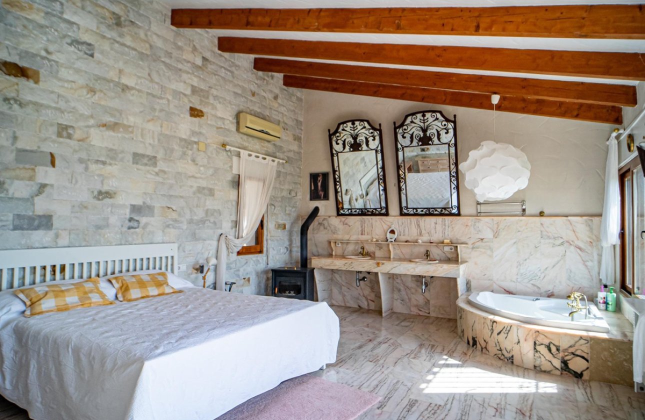 Resale - Villa -
Benissa - Benissa Centro