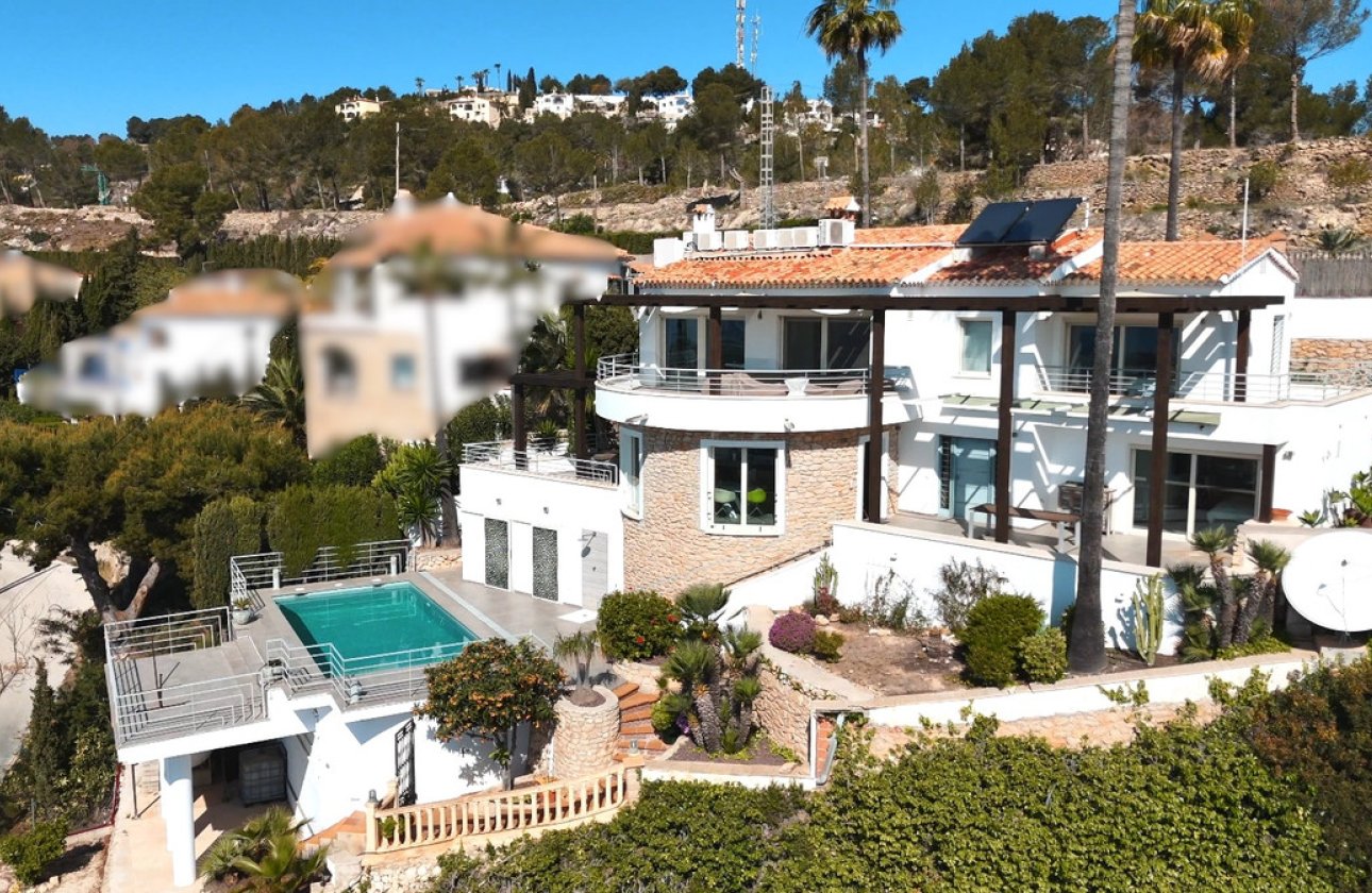 Resale - Villa -
Benissa - La Fustera