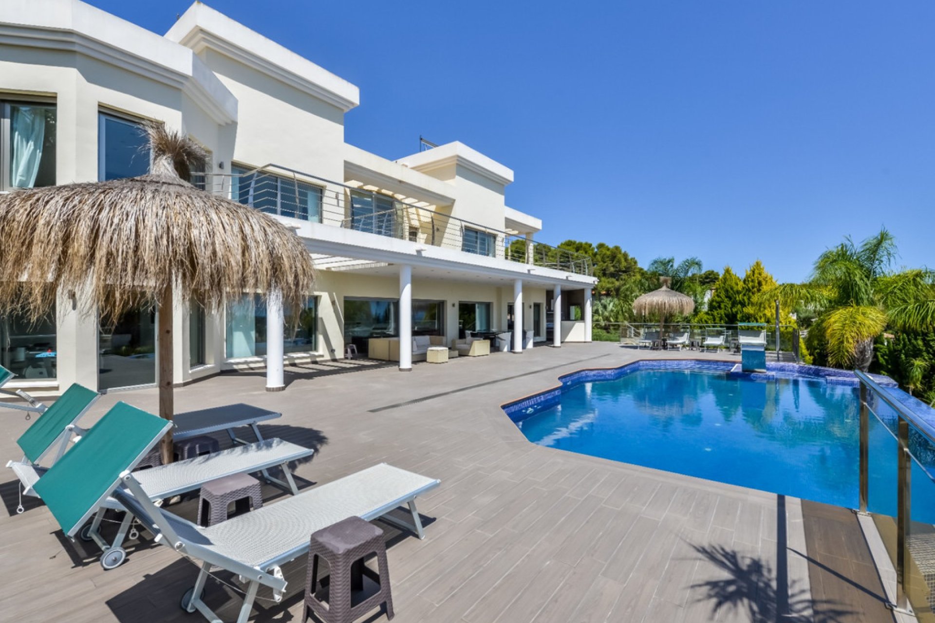 Resale - Villa -
Benissa - La Fustera