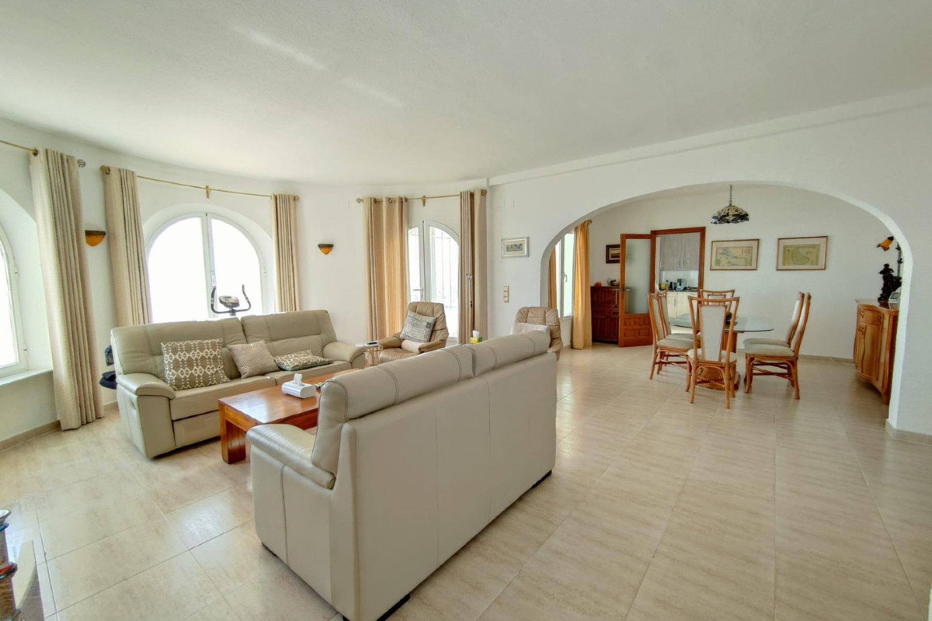 Resale - Villa -
Benitachell - Benitachell Centro