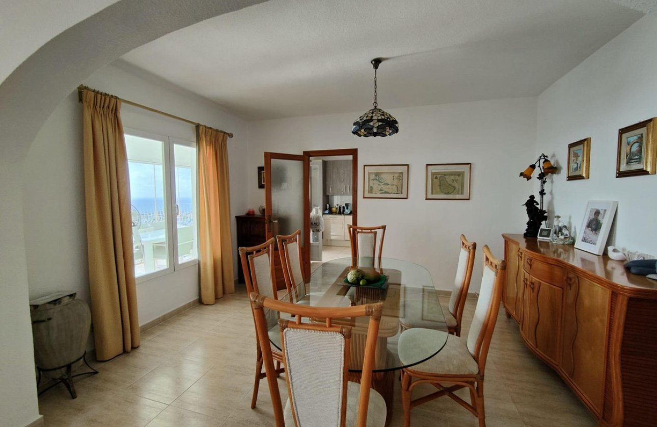 Resale - Villa -
Benitachell - Benitachell Centro