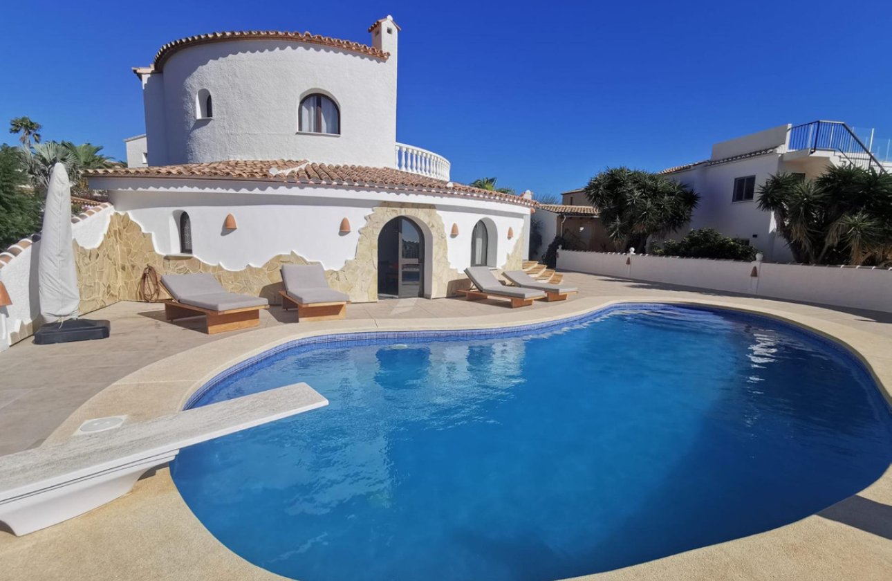 Resale - Villa -
Benitachell - Benitachell Centro