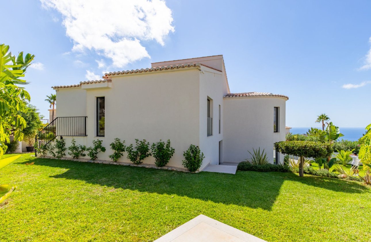 Resale - Villa -
Benitachell - Cumbre del Sol