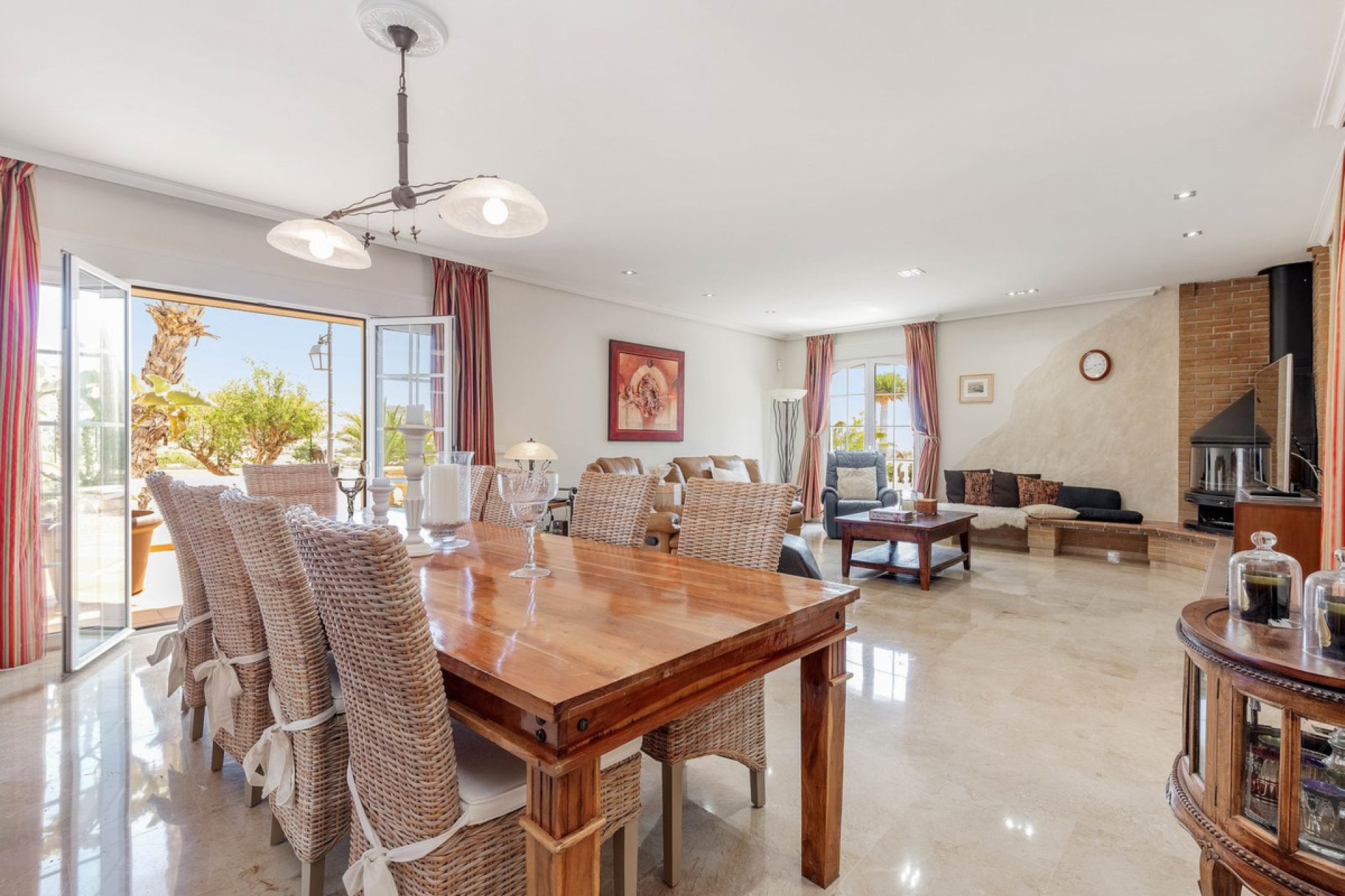 Resale - Villa -
Busot - Busot Centro