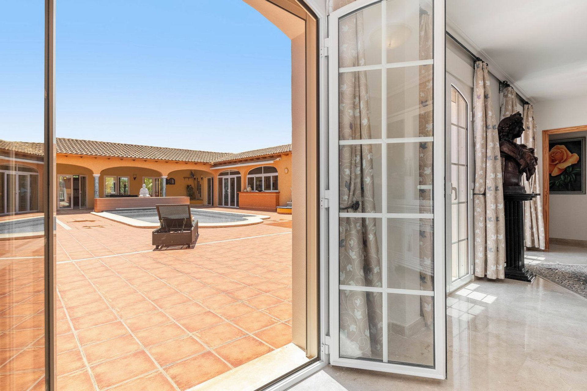 Resale - Villa -
Busot - Busot Centro