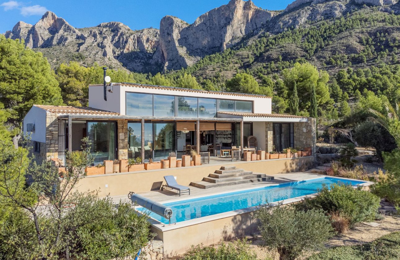 Resale - Villa -
Busot - Busot Centro