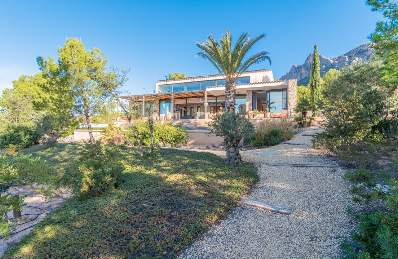 Resale - Villa -
Busot - Busot Centro