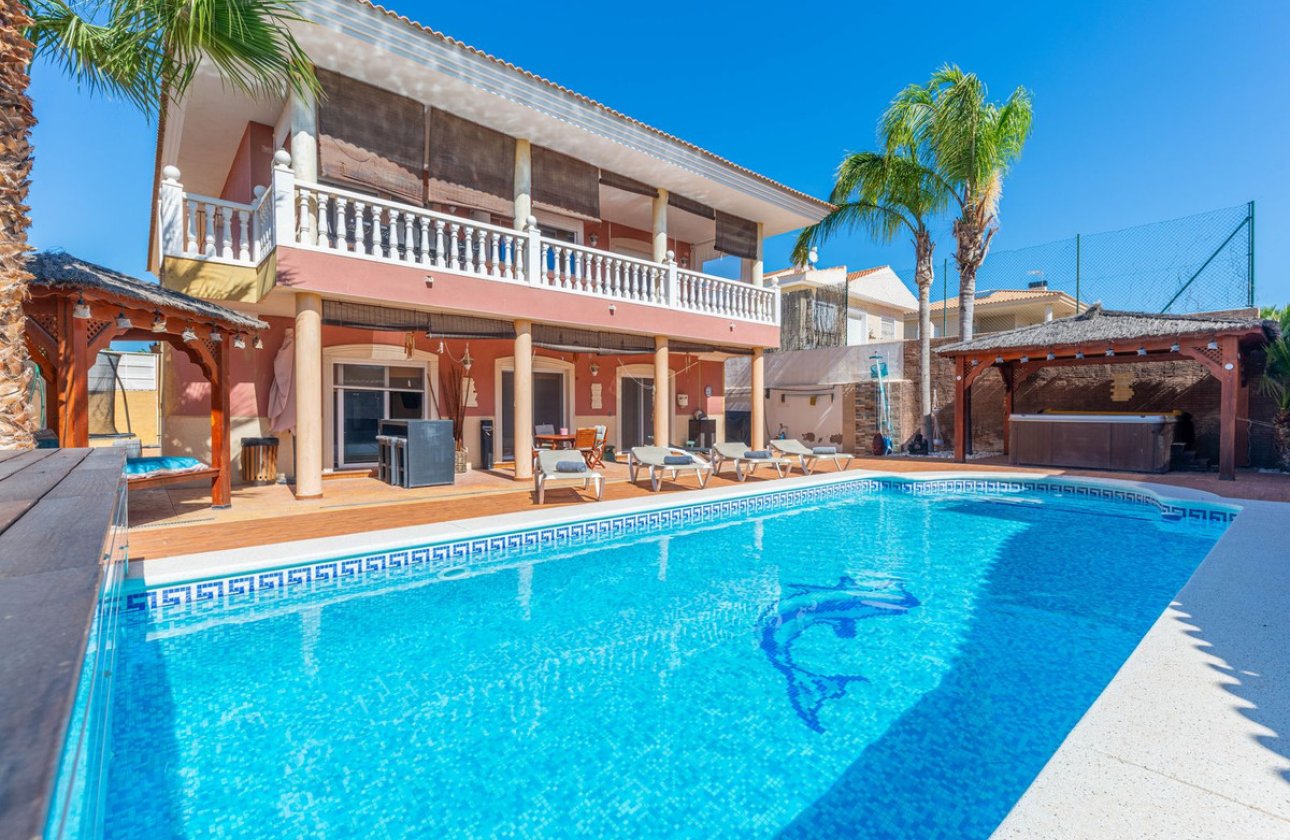 Resale - Villa -
Busot - Busot Centro