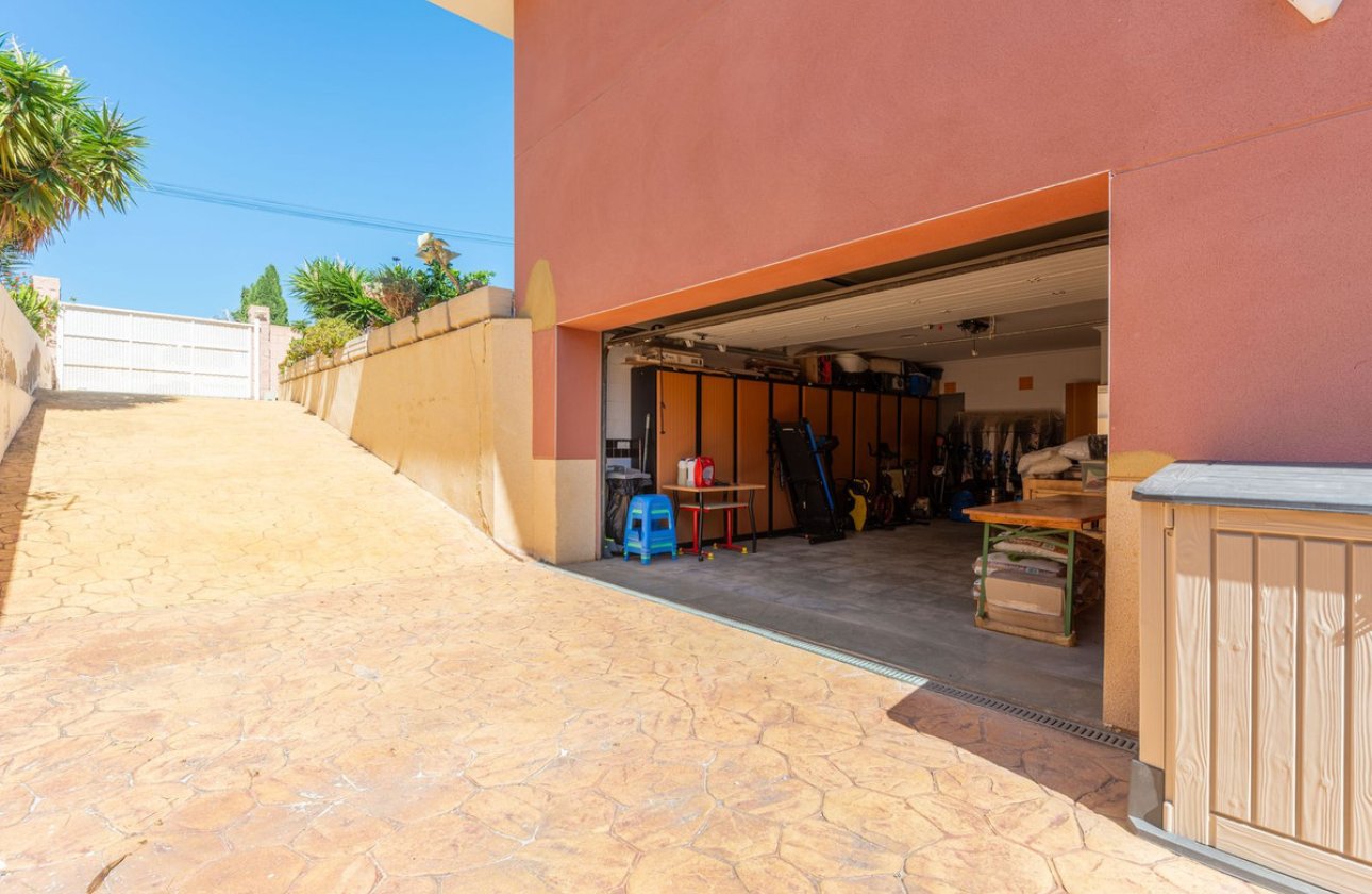 Resale - Villa -
Busot - Busot Centro