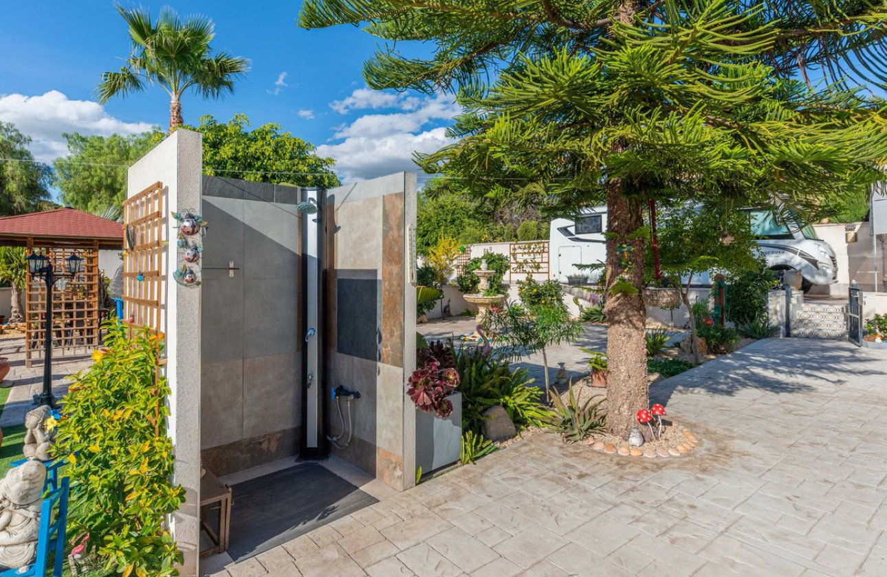 Resale - Villa -
Busot - Busot Centro