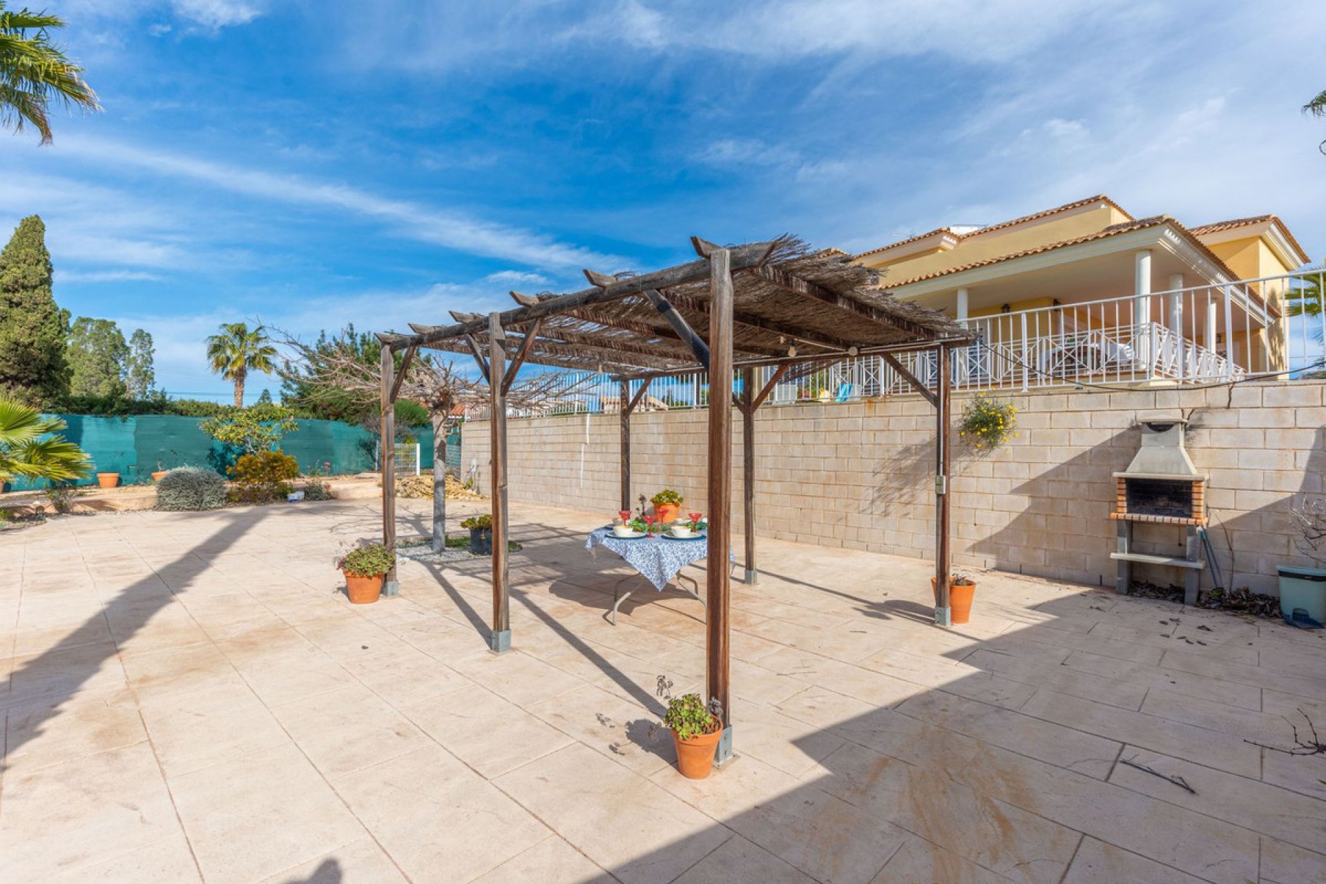 Resale - Villa -
Busot - Busot Centro