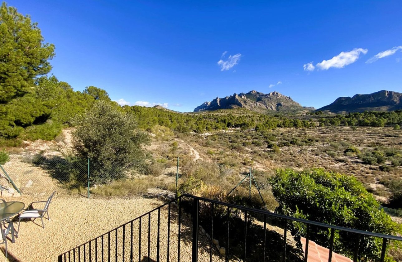 Resale - Villa -
Busot - Busot Centro