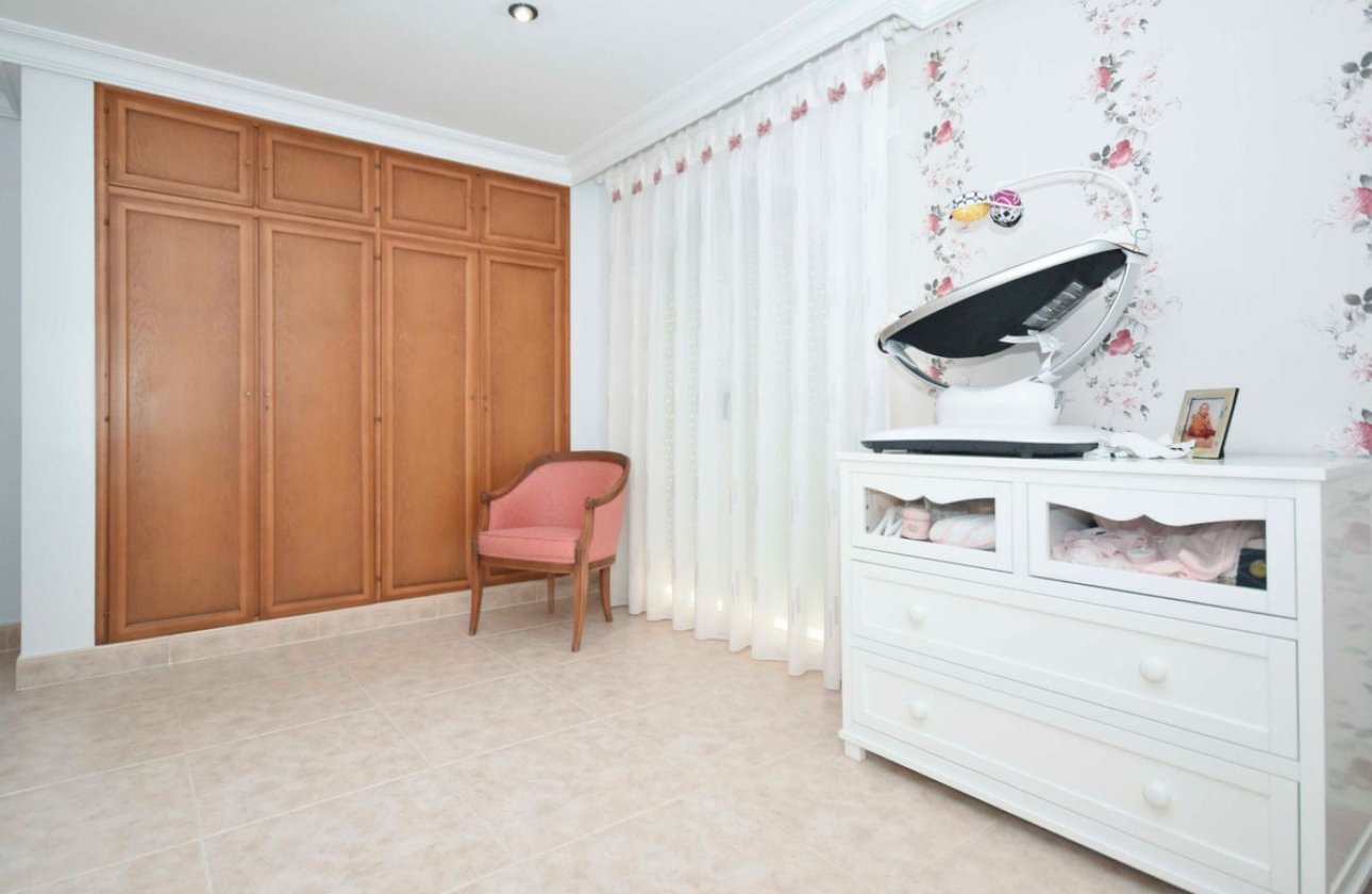 Resale - Villa -
Callosa De Segura - Callosa de Segura Centro