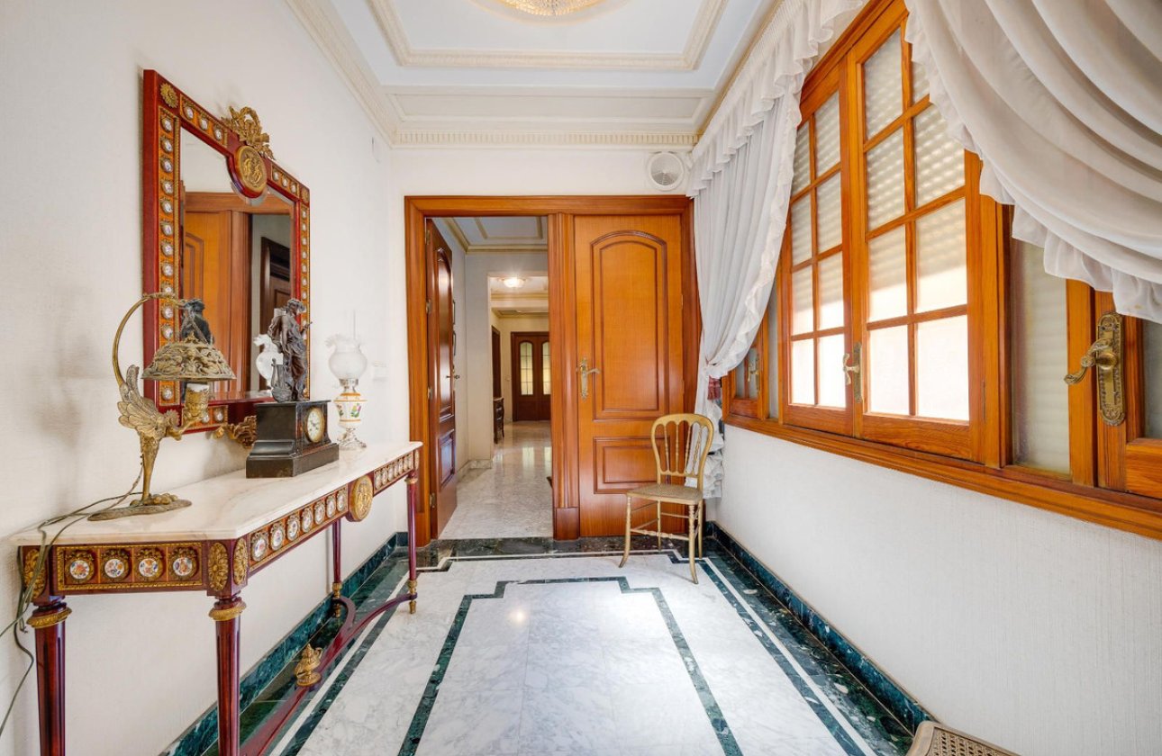 Resale - Villa -
Callosa De Segura - Callosa de Segura Centro