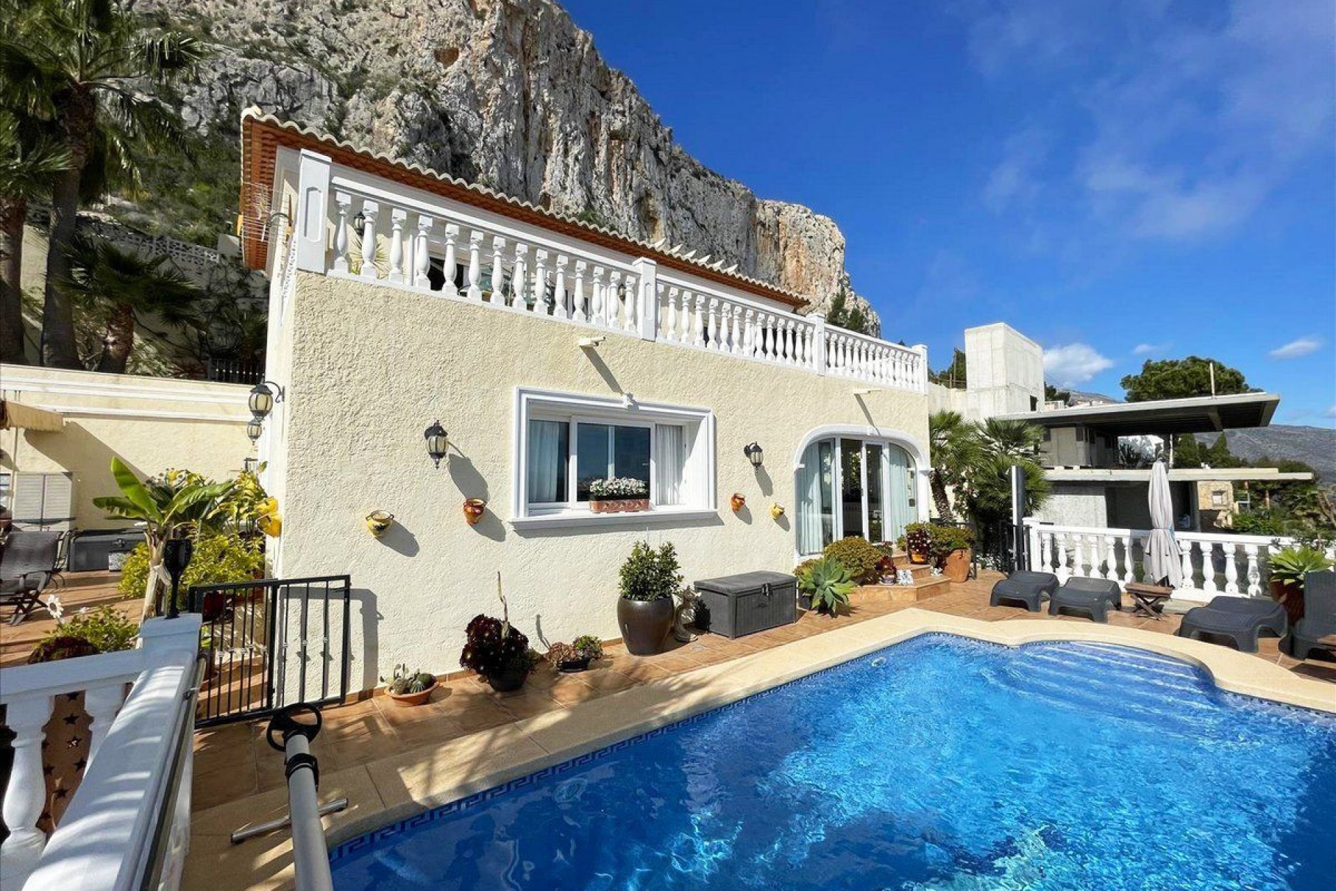 Resale - Villa -
Calpe - Calpe Centro