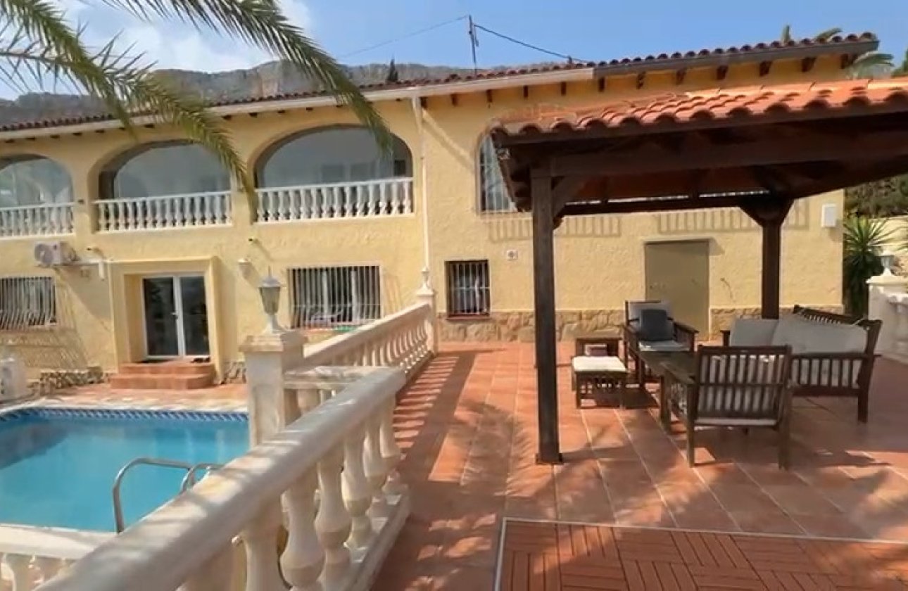 Resale - Villa -
Calpe - Calpe Centro