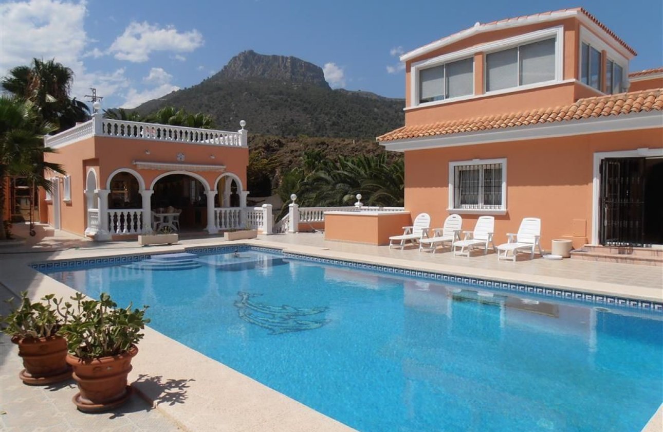 Resale - Villa -
Calpe - Calpe Centro