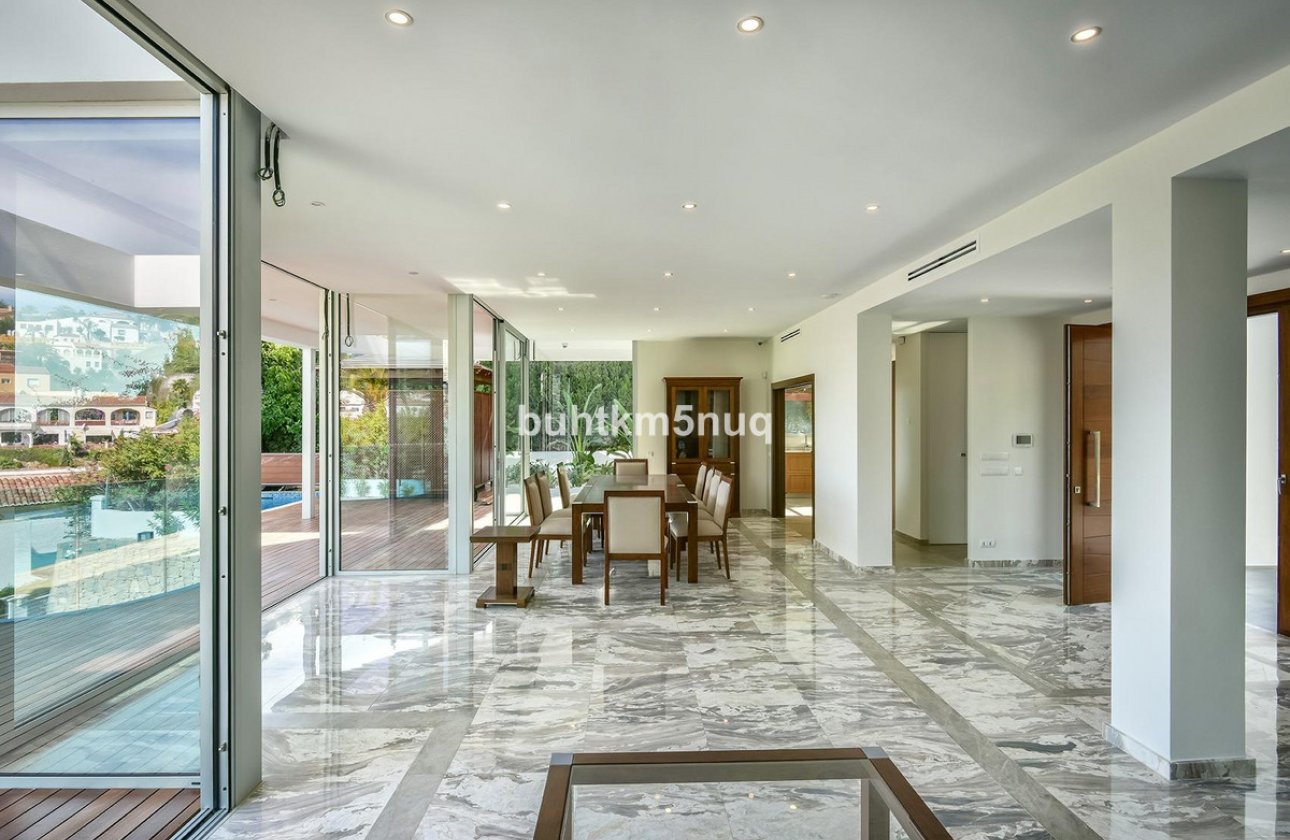 Resale - Villa -
Calpe - la Canuta