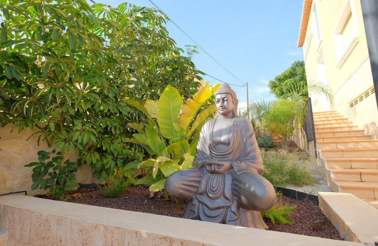 Resale - Villa -
Calpe - la Canuta