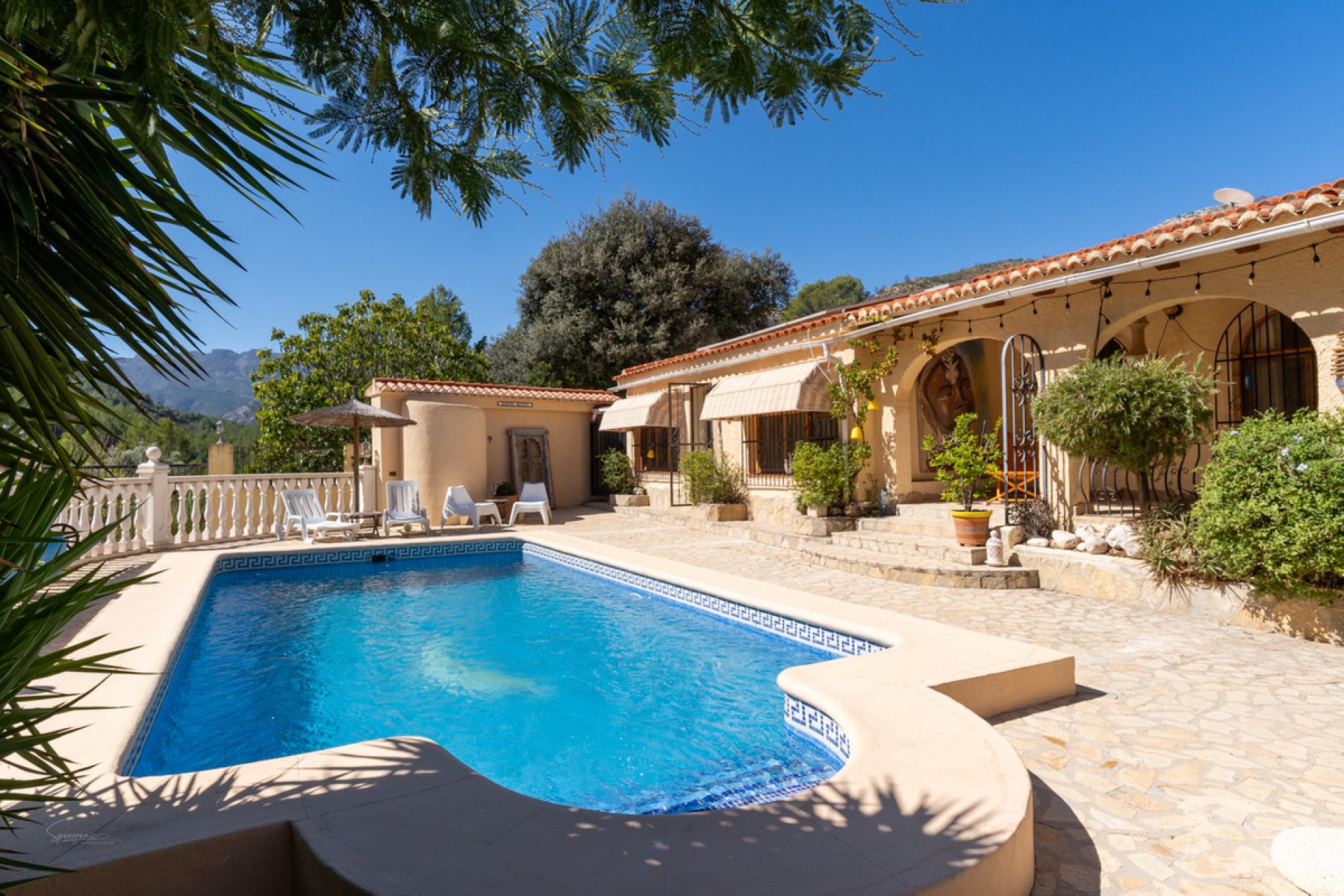 Resale - Villa -
Castell de Castells
