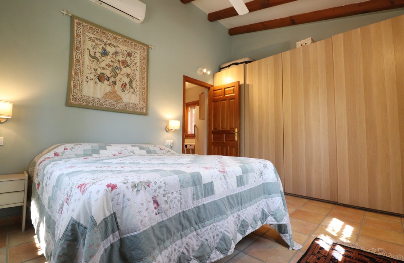 Resale - Villa -
Catral - Catral Centro