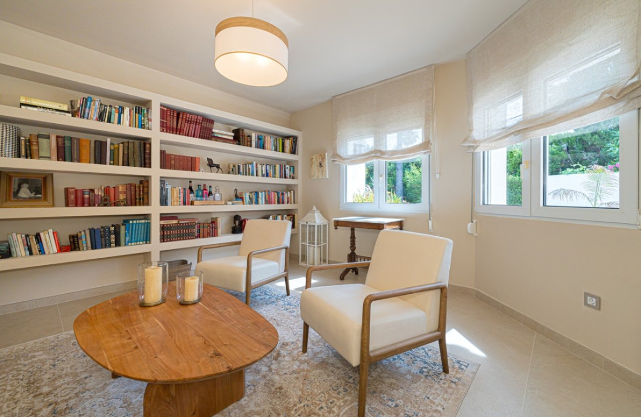 Resale - Villa -
Denia - Denia Centro